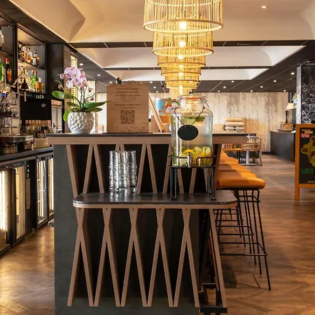 Novotel Bordeaux Centre Ville-3