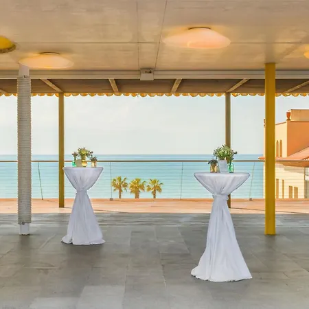 Le Meridien Ra Beach Hotel And Spa-3