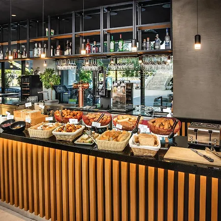 Park Inn By Radisson Danube Bratislava-2