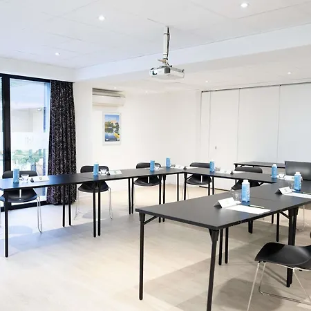Ibis Styles Cognac-2