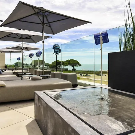 La Grande Terrasse Hotel & Spa La Rochelle - Mgallery Collection-3