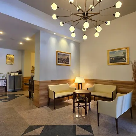 Hotel Falco D'Oro-3