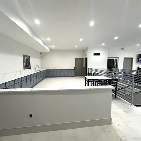 Baymont Inn & Suites By Wyndham Newton Ia-3