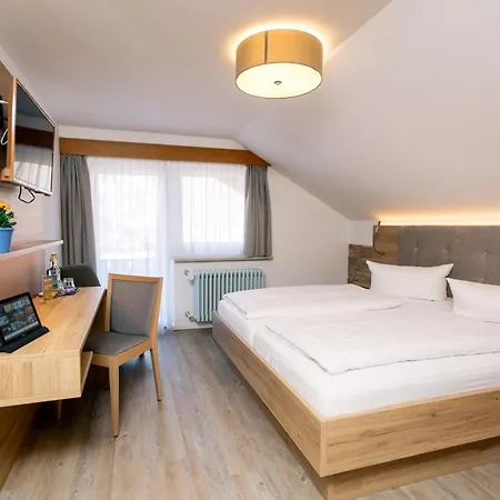 Hotel Anneliese-2