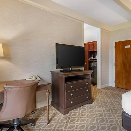 The Inn At Gran View Ogdensburg, An Ascend Collection Hotel-3
