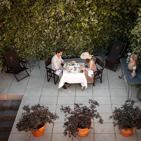 M Maison Particuliere Porto-3