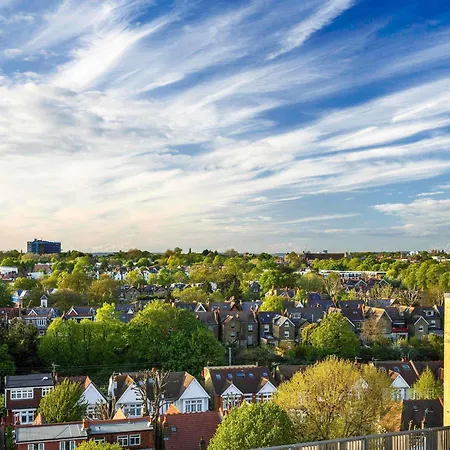 Ibis Styles London Ealing-3