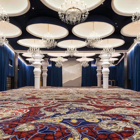 Mondrian Doha-3