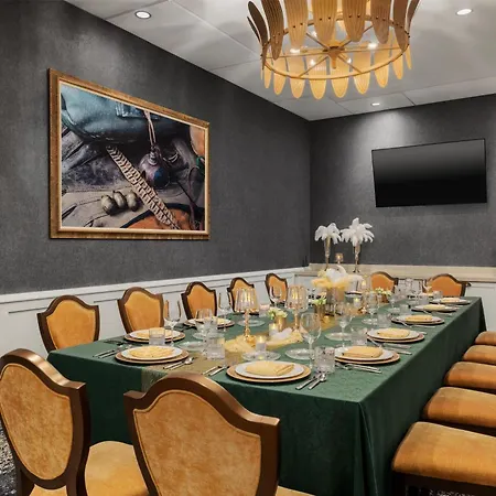 The Peregrine Omaha Downtown Curio Collection By Hilton-2