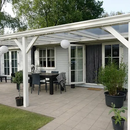 Vechtdalchalet de Berk, 5 sterrenpark Capfun Stoetenslagh-2