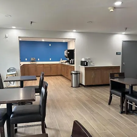 Best Western Red River Lodge Fargo Nd-3