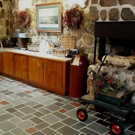 Birchwood Inn-3