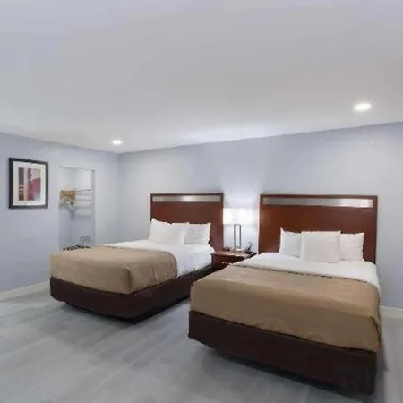 Quality Inn Redding Near I-5-3