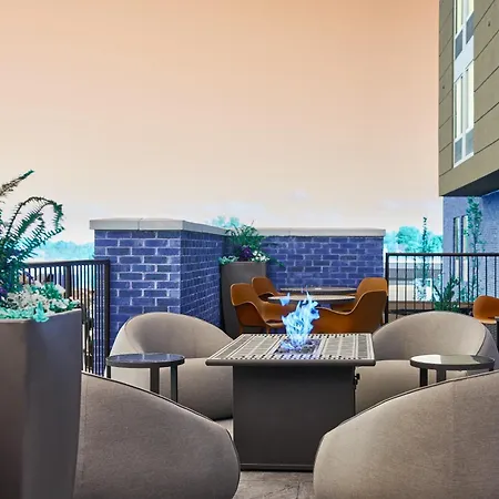 Springhill Suites By Marriott Chesterfield-3