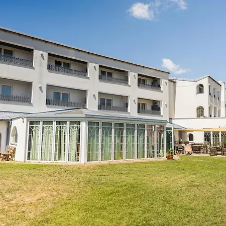 Sporthotel Podersdorf-2