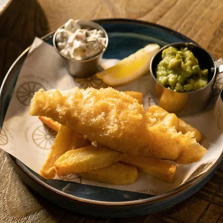 The Three Swans Hotel, Market Harborough, Leicestershire - The Coaching Inn Group-3