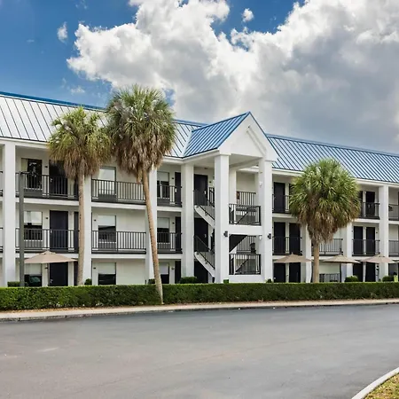 Days Inn By Wyndham Port Charlotte Town Center-3