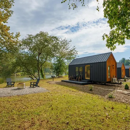 Asheville River Cabins, Worldhotels Backdrop-3
