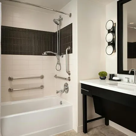 Loews Chicago Hotel-2