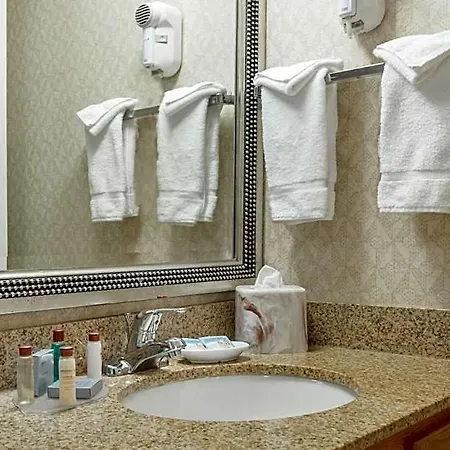 Value Suites Extended Stay - St Louis-2