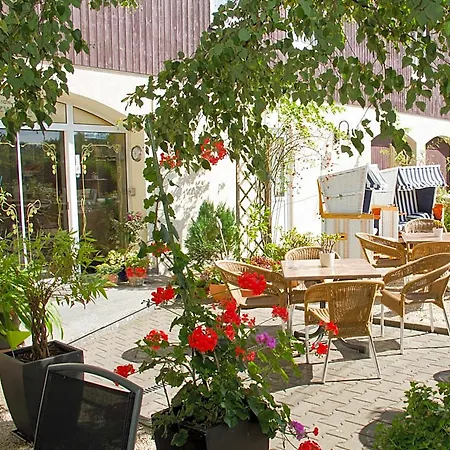 Hotel Zwei Linden-2
