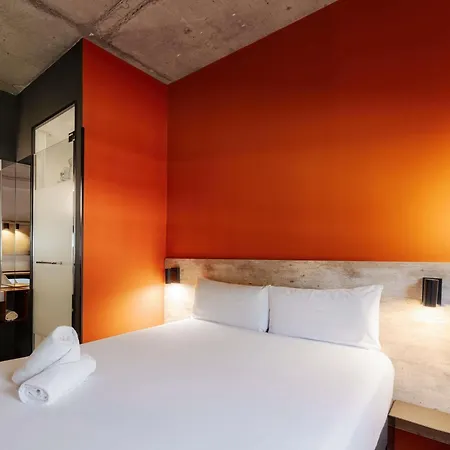 Ibis Budget Madrid Aeropuerto-3
