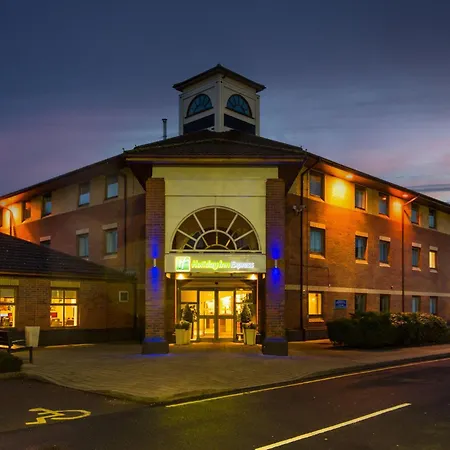 Holiday Inn Express Warwick - Stratford-Upon-Avon By Ihg-3