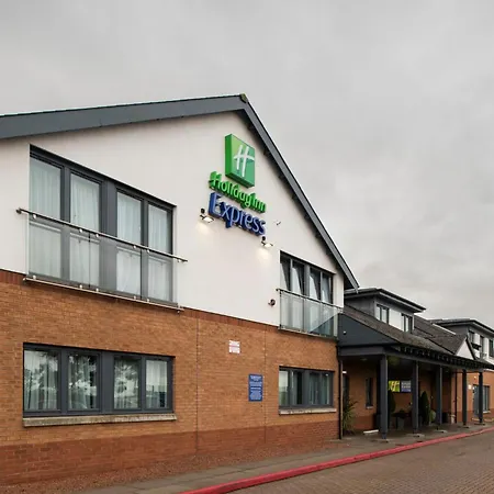 Holiday Inn Express Edinburgh Airport By Ihg-3