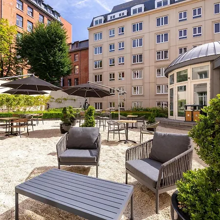 Hilton Garden Inn Brussels City Centre-2