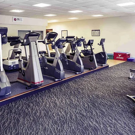 Mercure Maidstone Great Danes Hotel-3