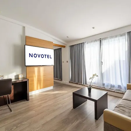 Novotel Cardiff Centre-2