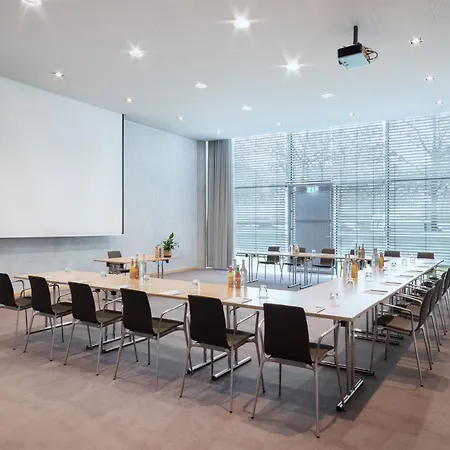 Innside By Melia Muenchen Parkstadt Schwabing-2