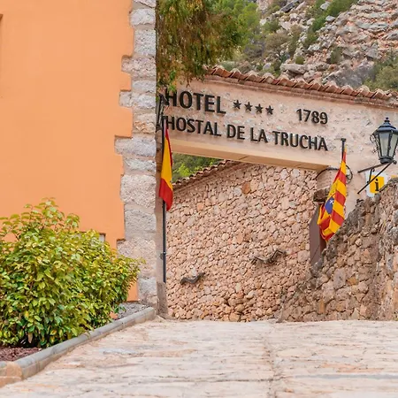 Hotel Hostal De La Trucha-3