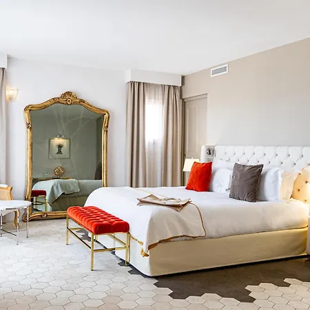 Mas Des Herbes Blanches Hotel & Spa - Relais & Chateaux-3