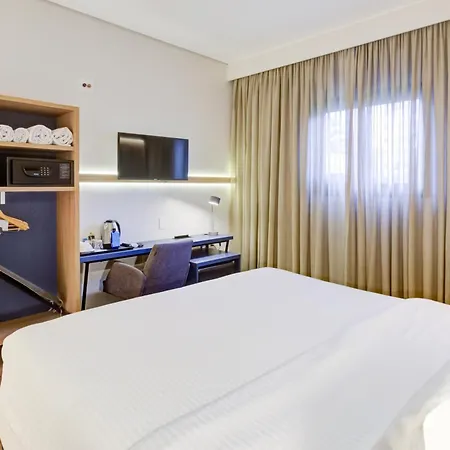 Hampton By Hilton Guarulhos Airport-2