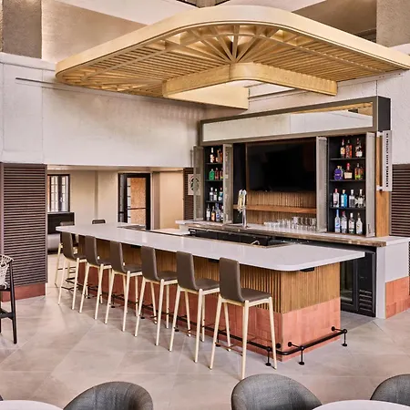 Sheraton Tucson Hotel & Suites-3
