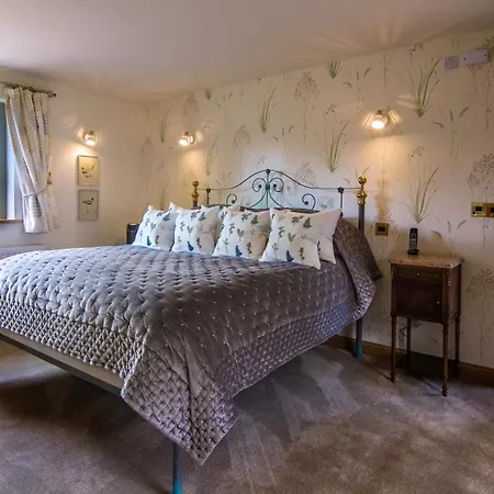 Pale Hall Hotel & Spa-3