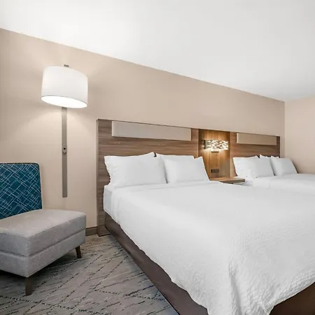 Holiday Inn Express Deforest Madison Area By Ihg-2