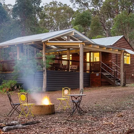 Jarrah Glen Cabins-3