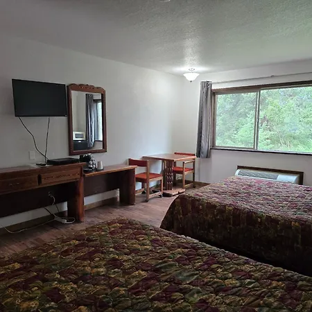 Rimrock Lodge Llc-3