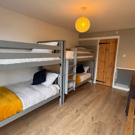 Elemental Surf Lodge-3