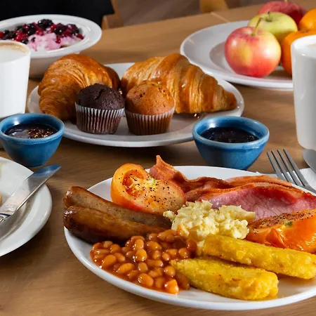 Holiday Inn Express Perth By Ihg-2
