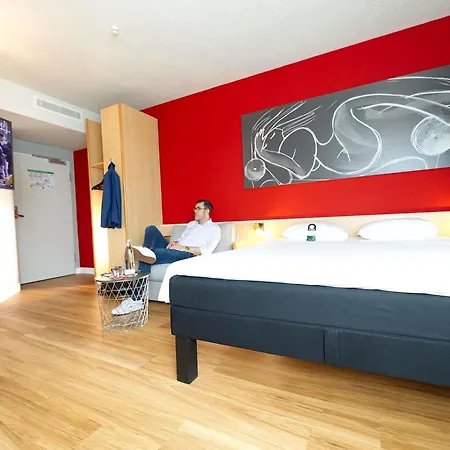 Ibis Koeln Messe-3