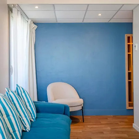 Ibis Styles Biarritz Plage-3