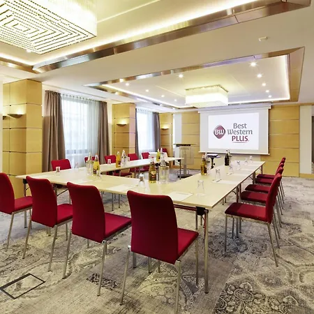 Best Western Plus Arosa Hotel-3