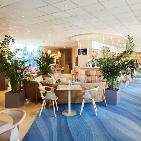 Ibis Styles Toulon Centre Port-3