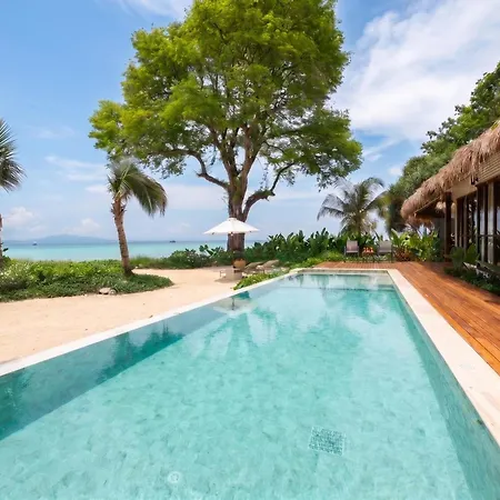 Outrigger Phi Phi Island Resort-3