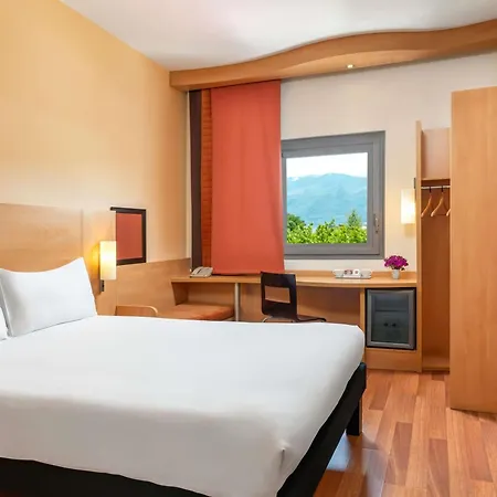 Ibis Bursa-2