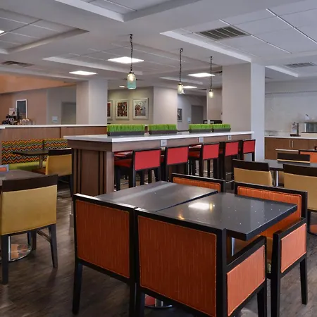 Holiday Inn Express & Suites Austin North Central By Ihg-2