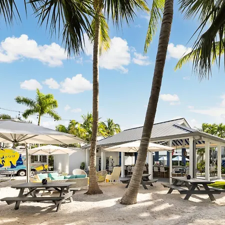 Blue Flamingo Resort Key West-3